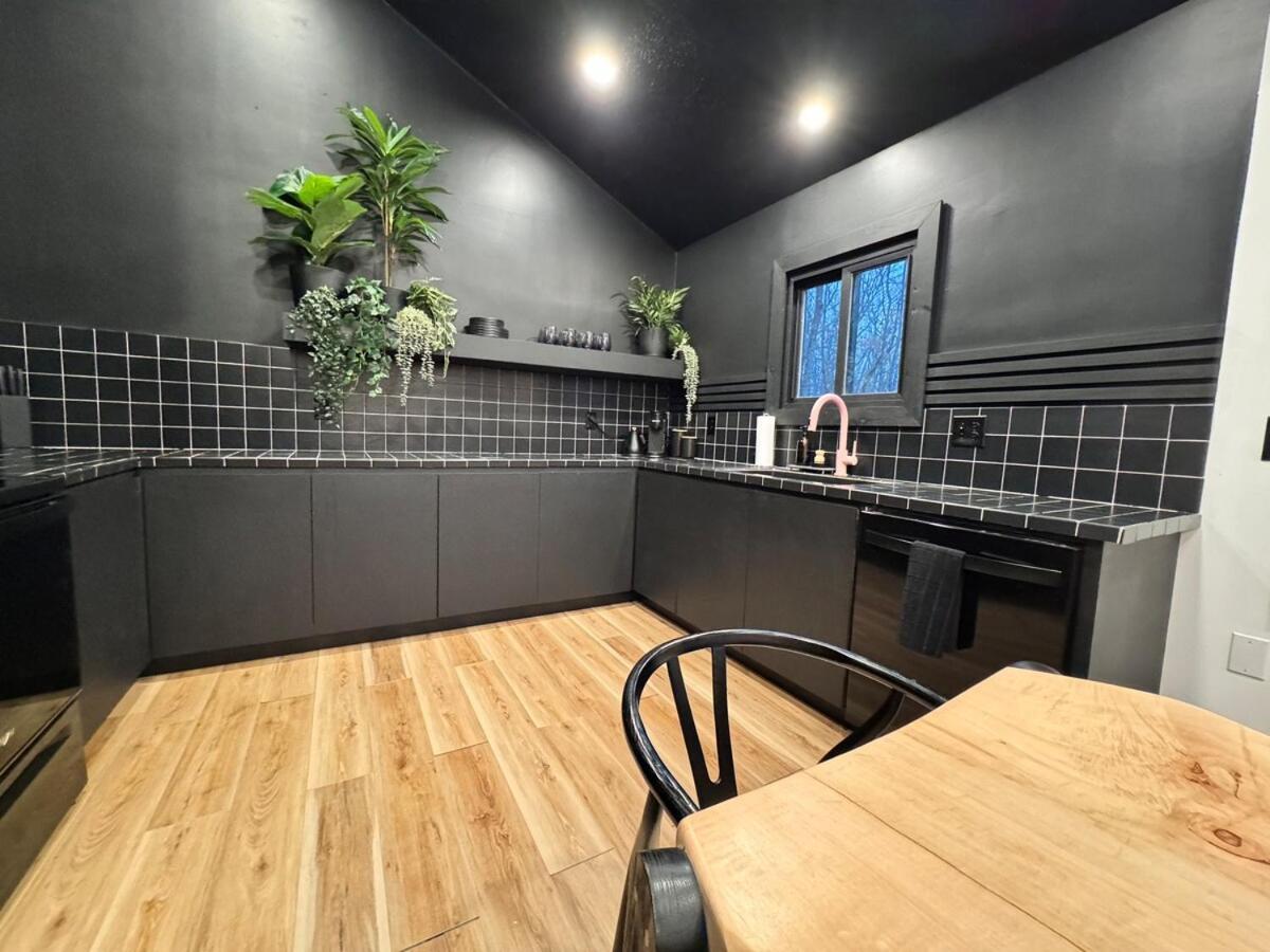 1hr From Nyc Near To Parks, Downtwn, Hikes