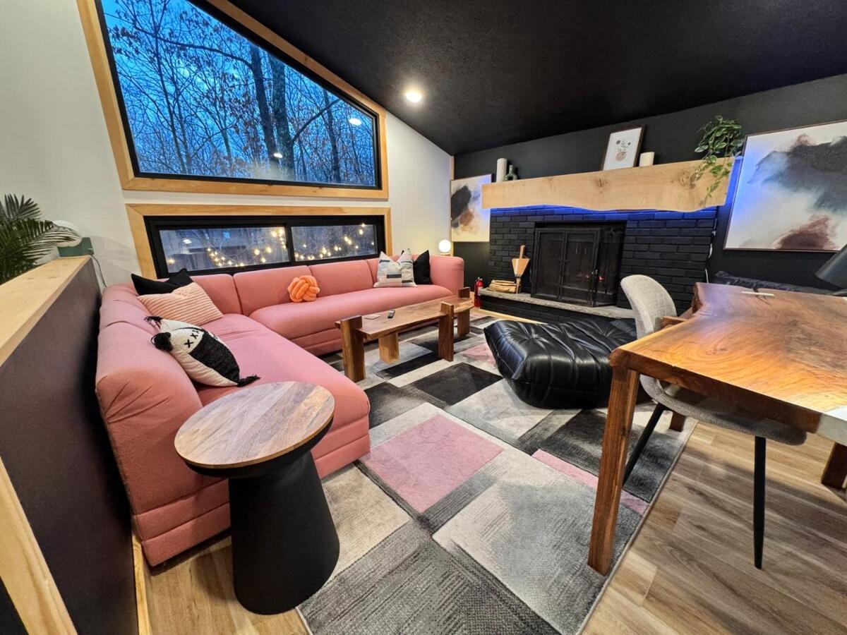 1hr From Nyc Near To Parks, Downtwn, Hikes Holiday home